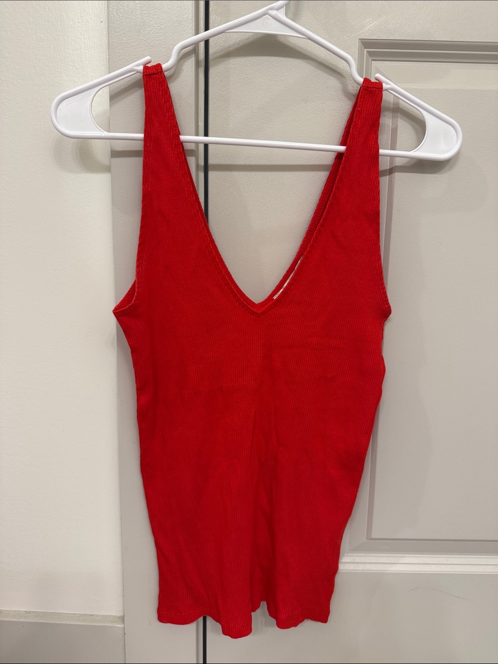 Express Red Ribbed V-Neck Tank